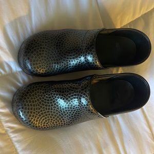 Dansko Clogs Black 42